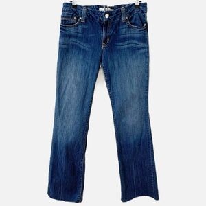 Gap Boot Cut Straight Leg Medium Wash Raw Hem Denim Jeans Five Pocket Styling